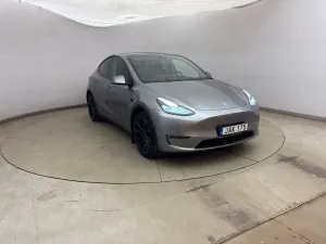 Tesla Model Y Long Range 2023