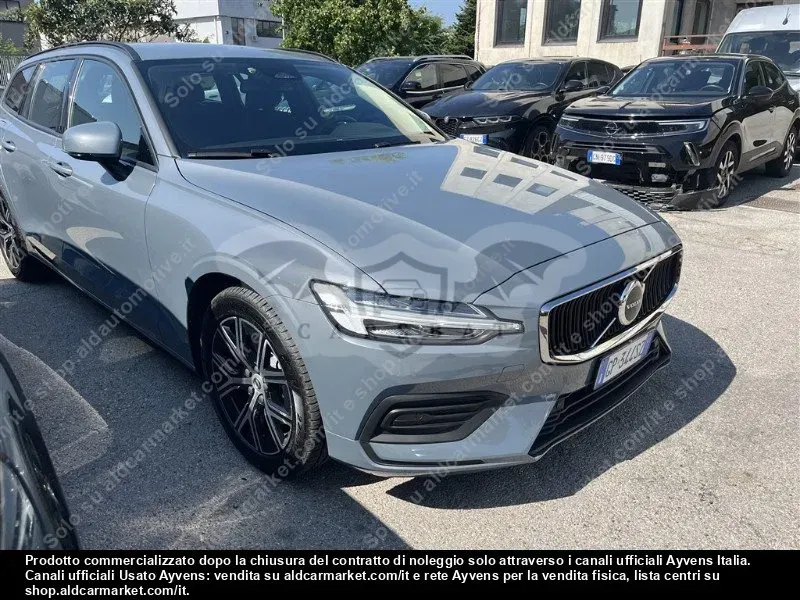 Volvo V60 B4 Essential 2023