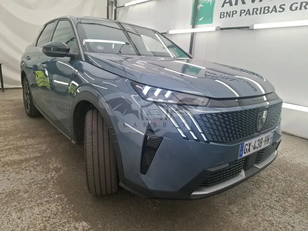 Peugeot 3008 1.2i 2024