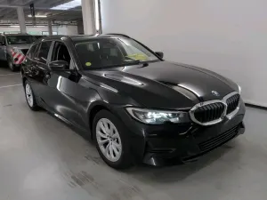 BMW 3 Series Touring 318d 2022