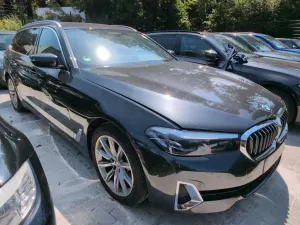BMW 5 Series Touring 530e 2021