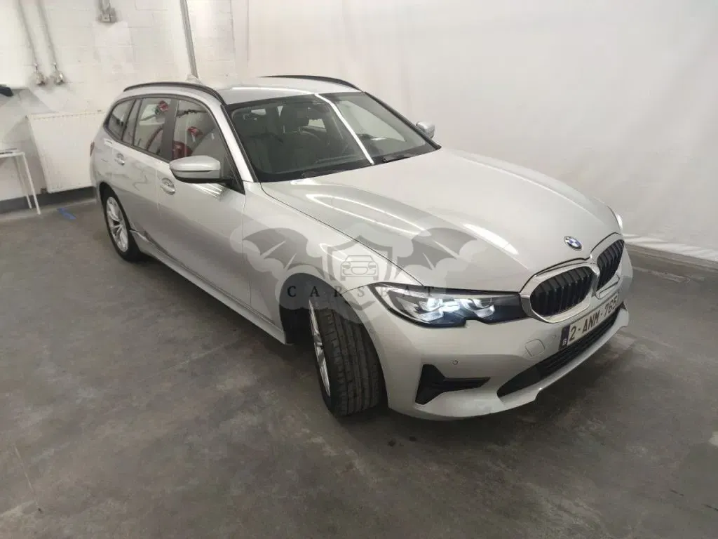 BMW 3 Series Touring 320e 2021