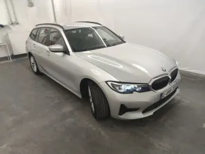 BMW 3 Series Touring 320e 2021