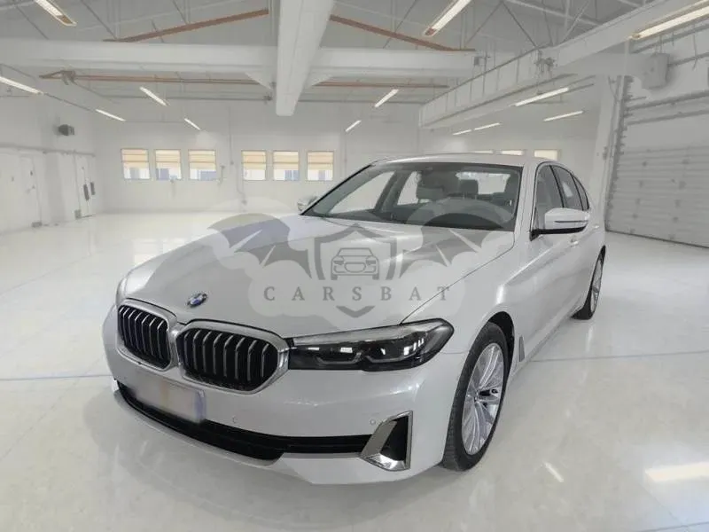 BMW 5 Series 518d Luxury 2022