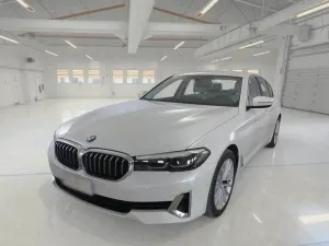 BMW 5 Series 518d Luxury 2022