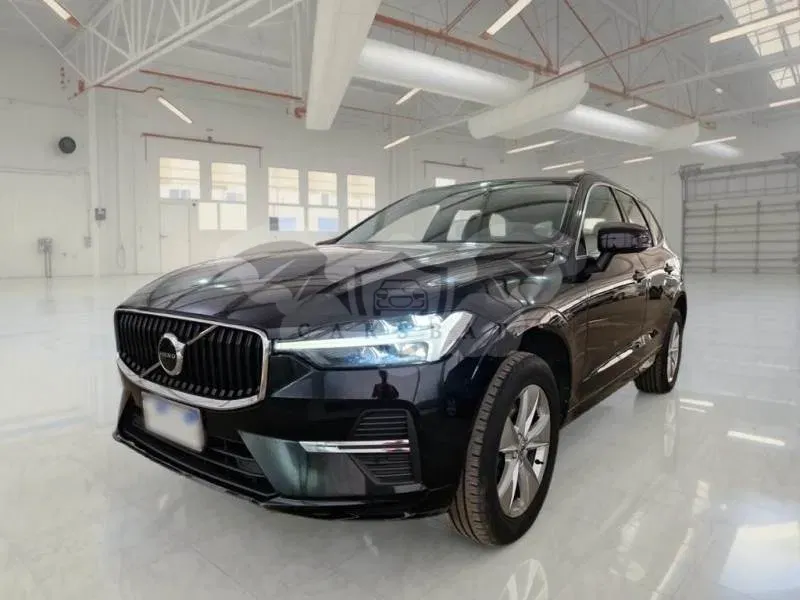 Volvo XC60 B4 Core 2023