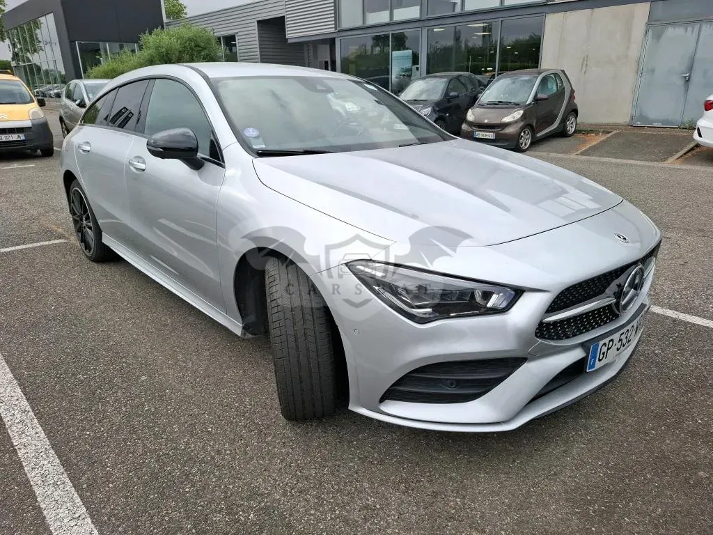 Mercedes-Benz CLA Shooting Brake 250e AMG Line 2023