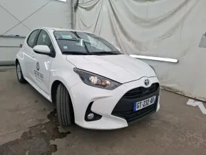 Toyota Yaris 1.5 Dynamic Business 2023