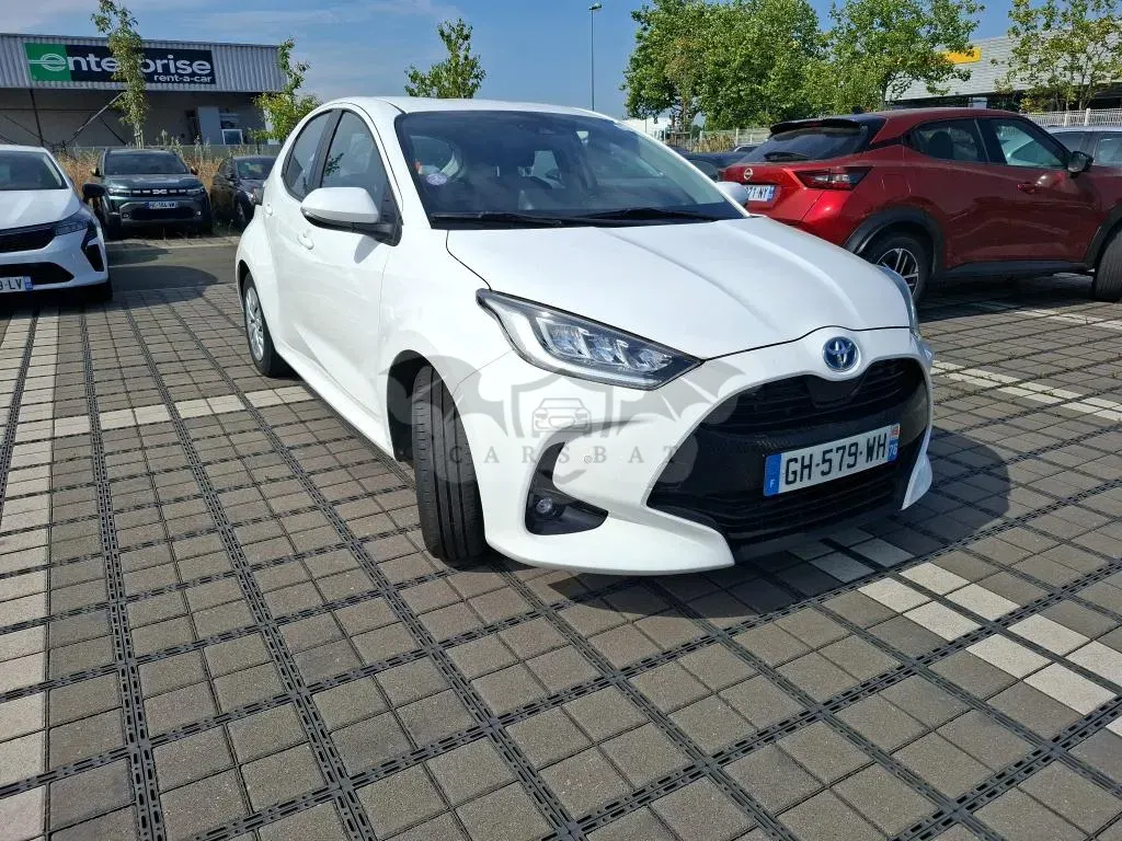 Toyota Yaris 1.5 Dynamic Business 2022
