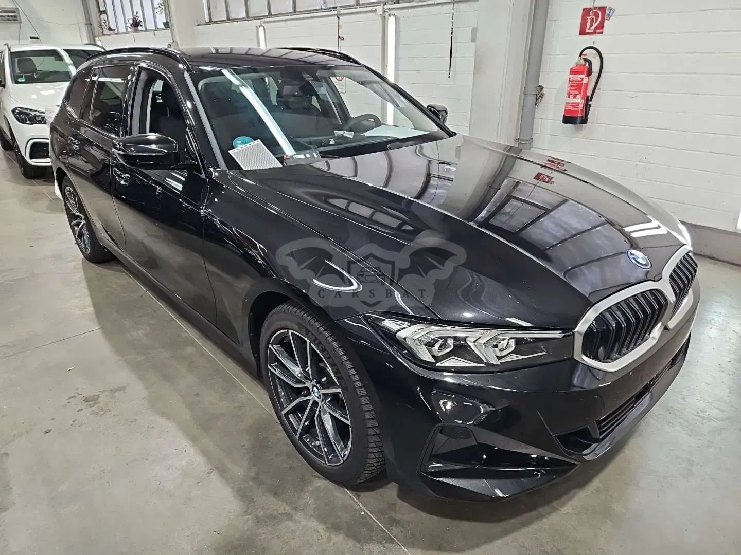 BMW 3 Series Touring 330e 2025