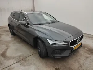 Volvo V60 2.0 B4 Momentum Pro 2021