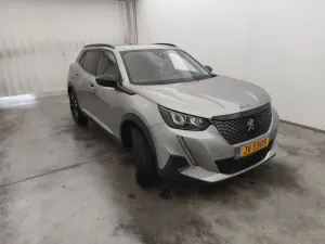 Peugeot 2008 1.2i Allure 2022
