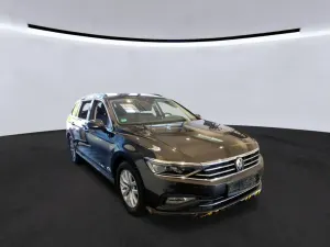 Volkswagen Passat Variant 2.0 TDI Business 2022