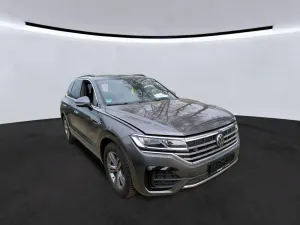 Volkswagen Touareg 3.0 TDI R-Line 2022