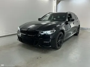 BMW 3 Series Touring 320e 2022