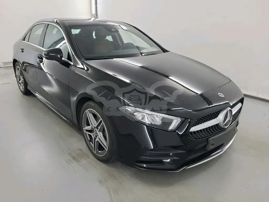 Mercedes-Benz A 180d AMG Line 2021