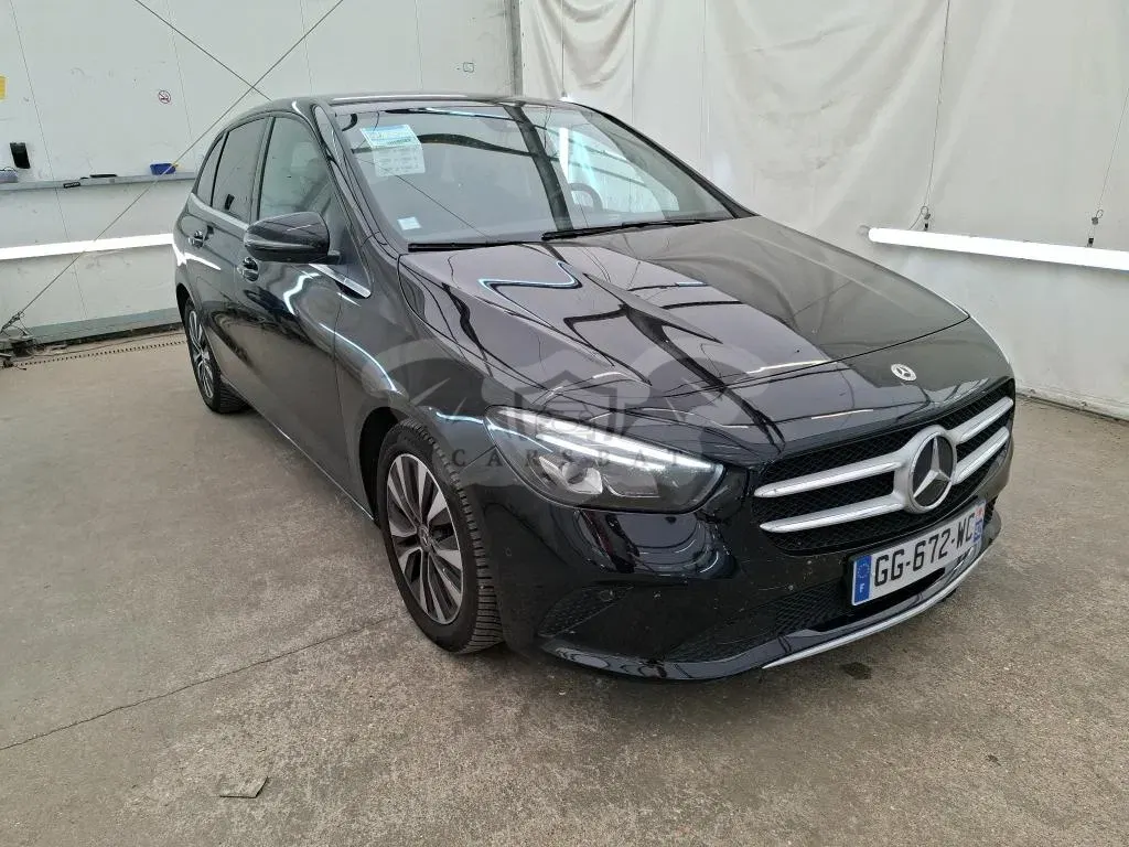 Mercedes-Benz B 180d Style 2022