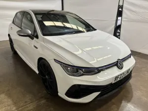 Volkswagen Golf 2.0 TSI 2023