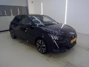 Peugeot 208 1.2i GT 2021