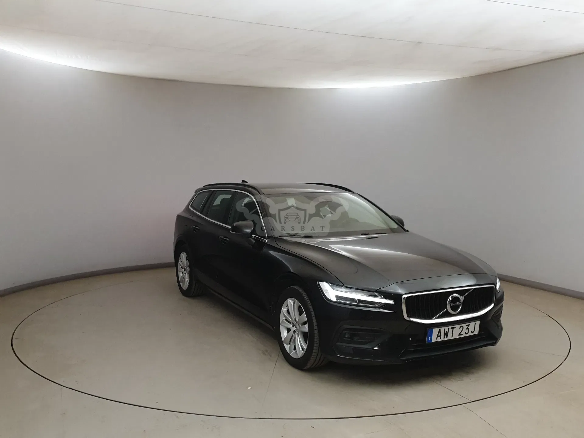 Volvo V60 B4 Momentum 2022