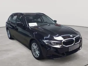 BMW 3 Series Touring 318d 2023