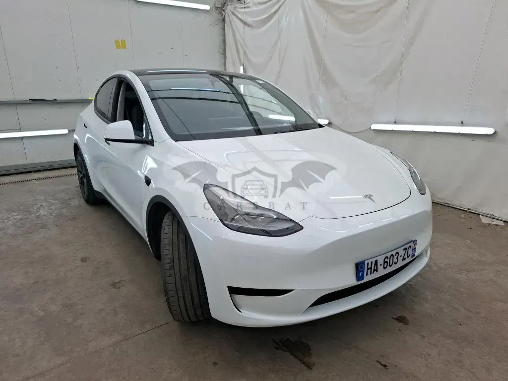 Tesla Model Y Long Range 82 kWh 2024