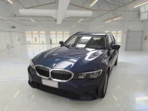 BMW 3 Series Touring 320d Business 2020