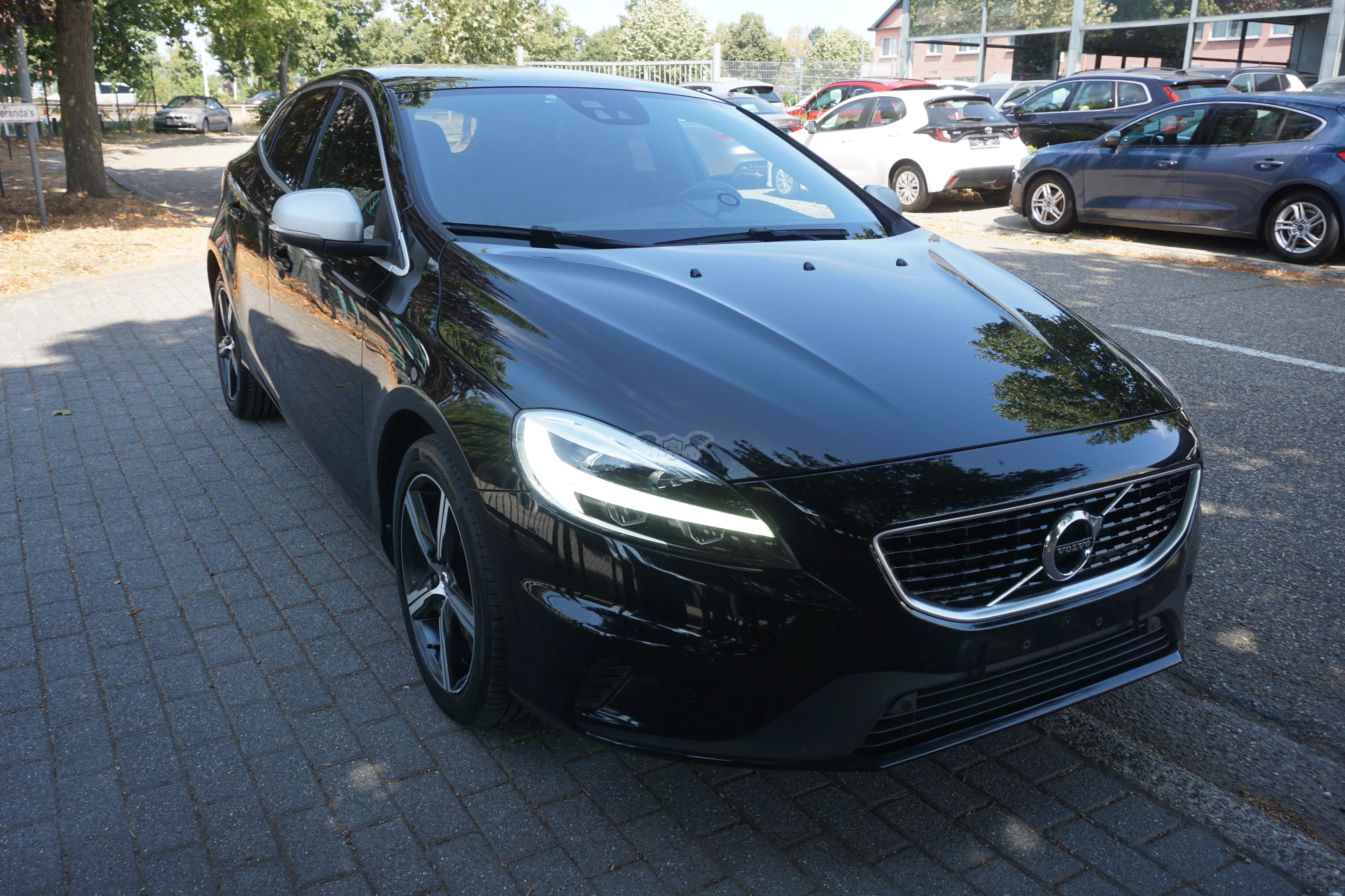 Volvo V40 T3 R-Design 2017