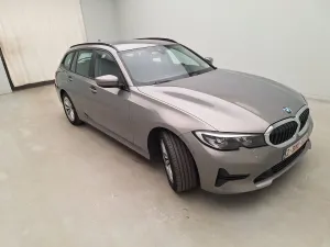 BMW 3 Series Touring 318d Lounge 2022