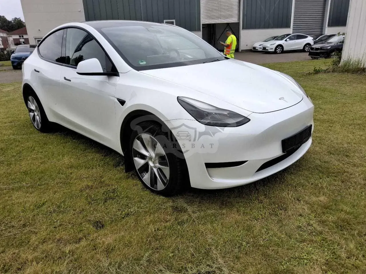 Tesla Model Y Standard Range 2023