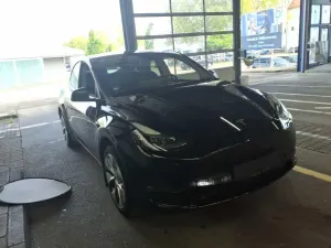 Tesla Model Y Long Range 2023