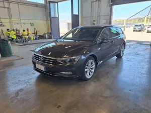 Volkswagen Passat Variant 2.0 TDI Business 2022