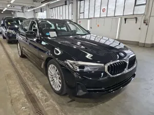 BMW 5 Series Touring 530e 2023