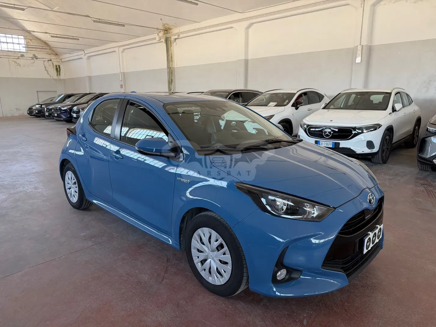 Toyota Yaris 1.5h Business 2021