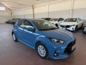 Toyota Yaris 1.5h Business 2021
