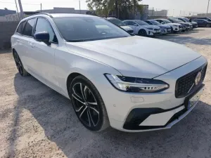Volvo V90 T8 R-Design 2022