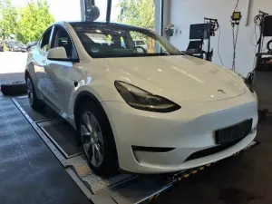 Tesla Model Y Long Range 2023