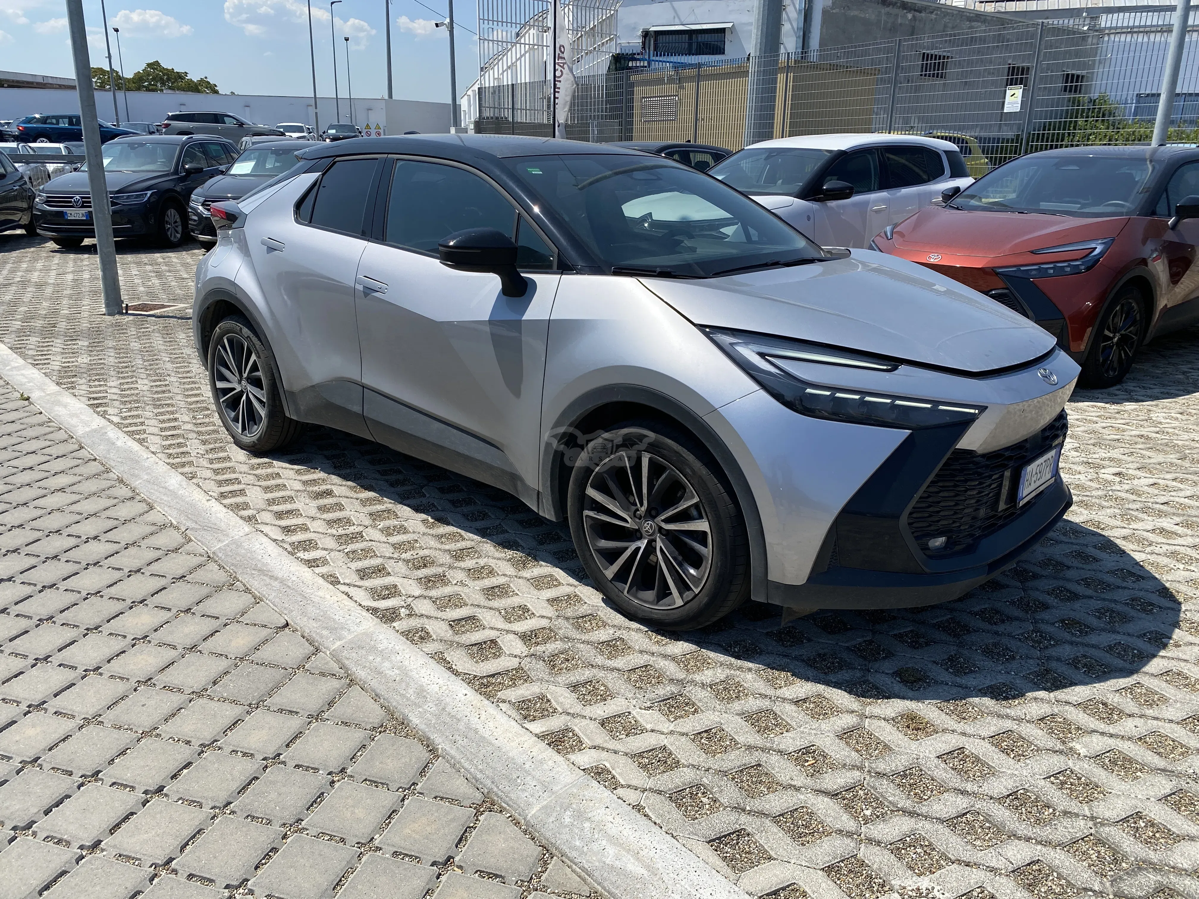 Toyota C-HR 2.0 Lounge 2025