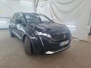 Peugeot 3008 1.2i 2022