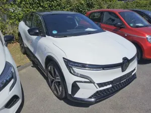 Renault Megane E-Tech EV60 220hp optimum charge Iconic 2023
