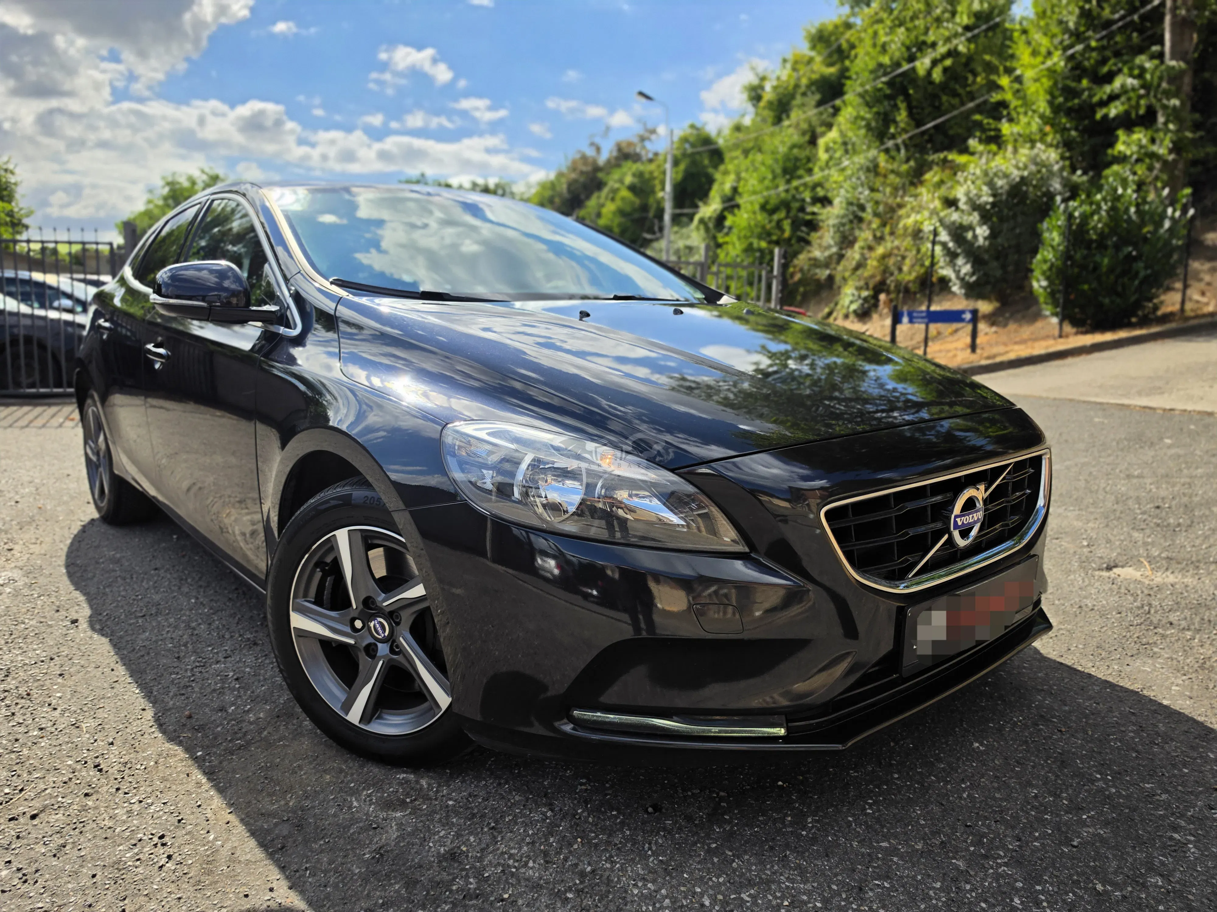 Volvo V40 D4 Summum 2014