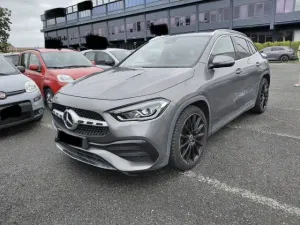 Mercedes-Benz GLA 200d Premium 2022