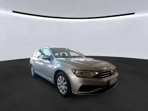Volkswagen Passat Variant 1.5 TSI Conceptline 2023