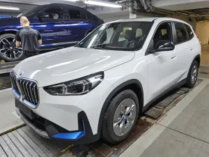 BMW iX1 65 kWh 2023