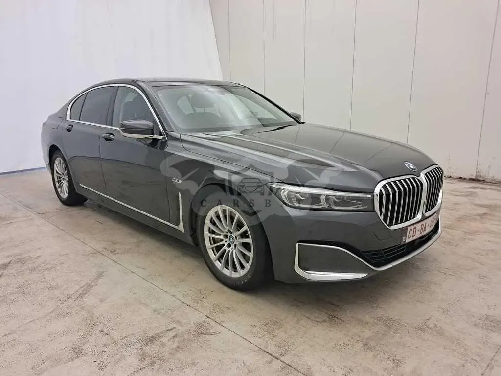 BMW 7 Series 745e 2022