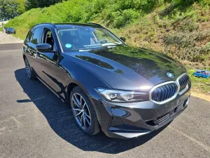 BMW 3 Series Touring 330e 2025