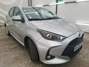 Toyota Yaris Dynamic Business 2023