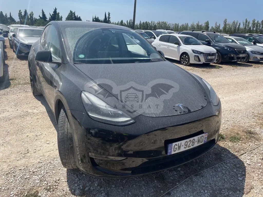 Tesla Model Y Long Range 2024