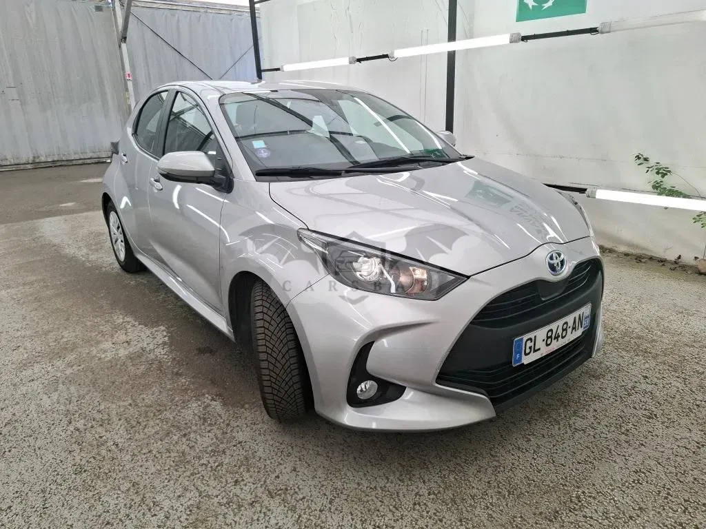 Toyota Yaris Dynamic Business 2022