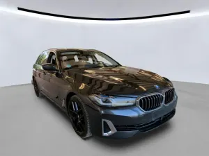 BMW 5 Series Touring 520i 2022